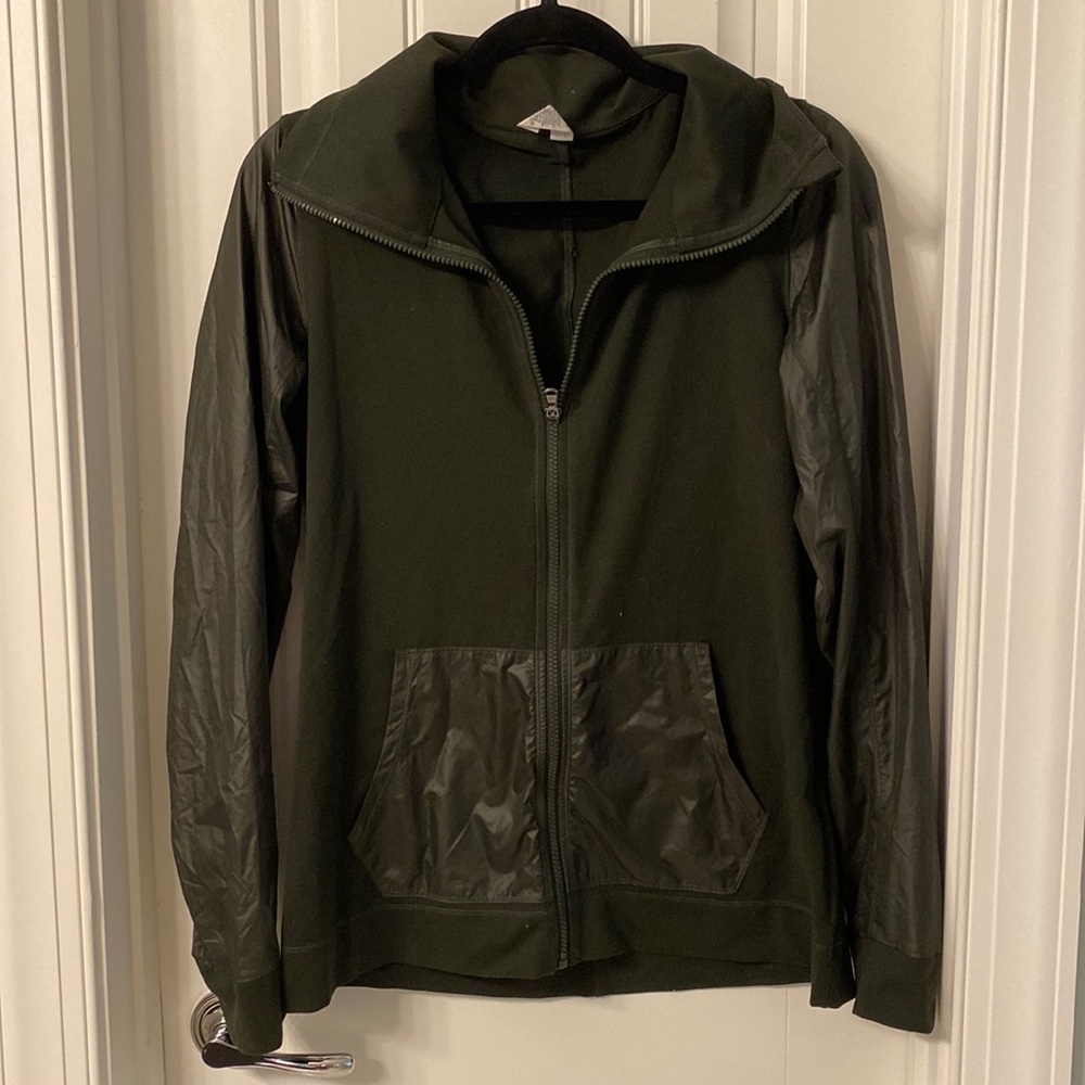 Under Armour Women’s military green athletic zip-up